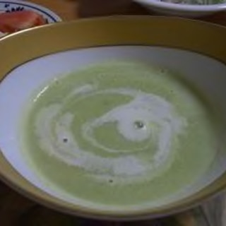 グリーンピースのポタージュスープ